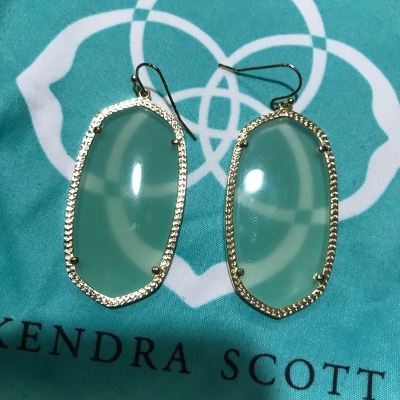 Kendra Scott Jewelry - Kendra Scott Danielle Chalcedony Earrings Kendra Scott Jewelry - Kendra Scott Danielle Chalcedony Earrings